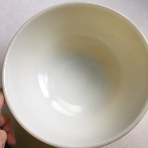 Vintage PYREX Primary Yellow Large Mixing Bowl - Picture 8 of 9